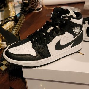 WMNS AIR JORDAN 1 MID SE 'HOMAGE'